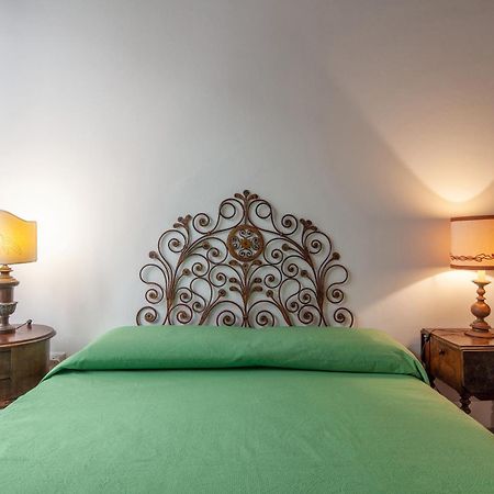 Aurora'S, Renaissance Suite, Historic Apartment, Pivot Location, Few Walks From All, Ac Bedroom Флоренція Екстер'єр фото